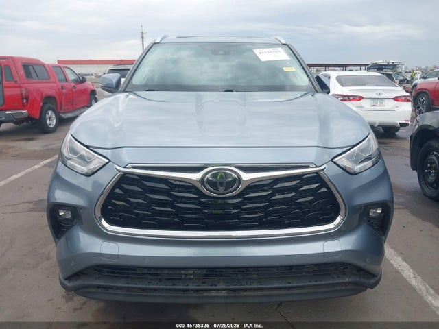 Toyota Highlander Limited 2021 5TDYZRAH5MS033208 Image 13