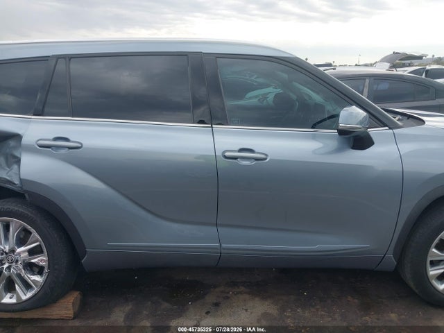 Toyota Highlander Limited 2021 5TDYZRAH5MS033208 Image 14