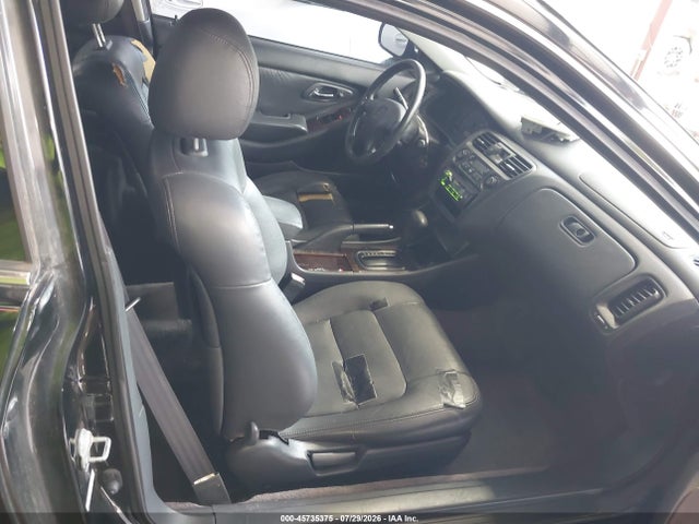 1999 Honda Accord Ex V6 მანქანა იყიდება აუქციონზე, vin: 1HGCG225XXA021585, აუქციონის ნომერი: 45735375