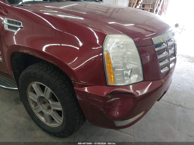 Продаж на аукціоні авто 2007 Cadillac Escalade Esv Standard, vin: 1GYFK66867R300811, номер лоту: 45735491