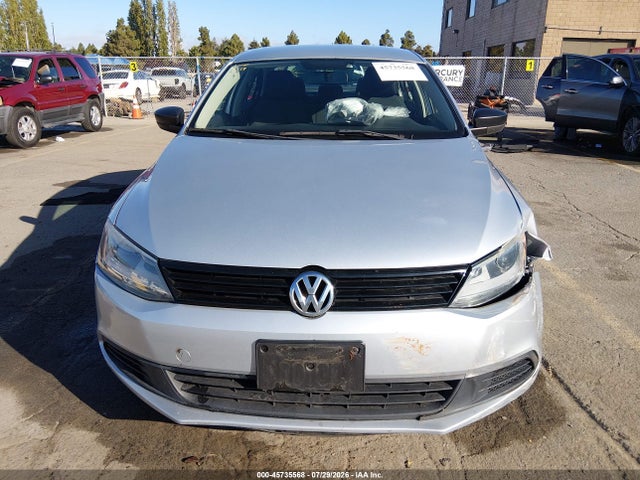 Продаж на аукціоні авто 2013 Volkswagen Jetta 2.0l S, vin: 3VW2K7AJ2DM213373, номер лоту: 45735568