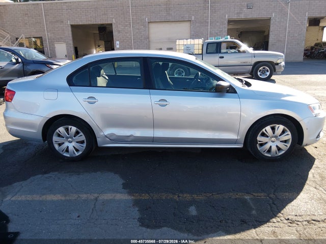 Продаж на аукціоні авто 2013 Volkswagen Jetta 2.0l S, vin: 3VW2K7AJ2DM213373, номер лоту: 45735568