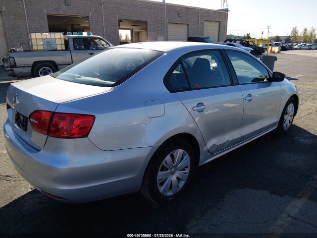Продаж на аукціоні авто 2013 Volkswagen Jetta 2.0l S, vin: 3VW2K7AJ2DM213373, номер лоту: 45735568