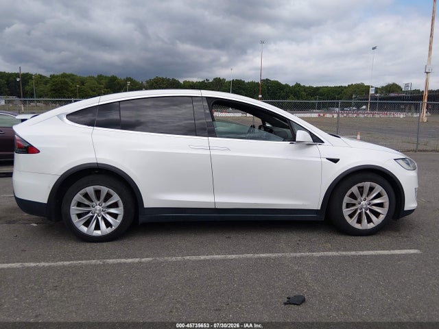 45735653 :رقم المزاد ، 5YJXCBE27HF055540 vin ، 2017 Tesla Model X 100d/75d/90d مزاد بيع