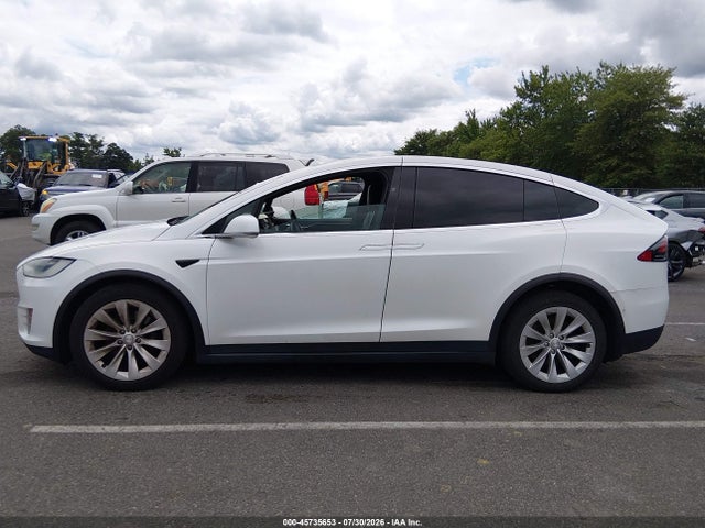 45735653 :رقم المزاد ، 5YJXCBE27HF055540 vin ، 2017 Tesla Model X 100d/75d/90d مزاد بيع