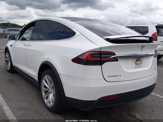 45735653 :رقم المزاد ، 5YJXCBE27HF055540 vin ، 2017 Tesla Model X 100d/75d/90d مزاد بيع