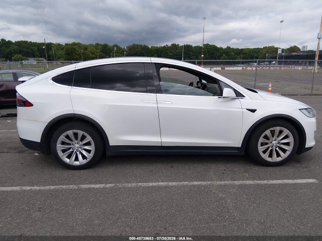 45735653 :رقم المزاد ، 5YJXCBE27HF055540 vin ، 2017 Tesla Model X 100d/75d/90d مزاد بيع