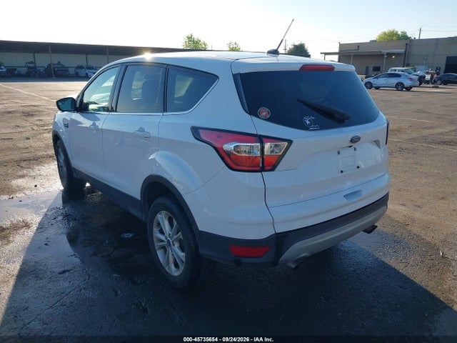 1FMCU9GD5HUE17693 Ford ESCAPE SE