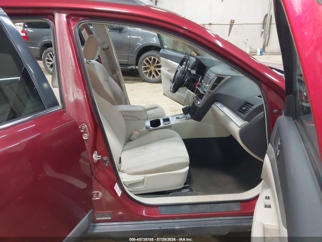 Продажа на аукционе авто 2014 Subaru Outback 2.5i Premium, vin: 4S4BRCDC7E3205661, номер лота: 45735705
