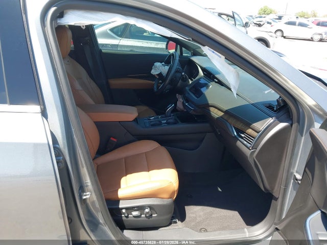 Продажа на аукционе авто 2023 Cadillac Xt4 Fwd Premium Luxury, vin: 1GYFZCR42PF214979, номер лота: 45735828