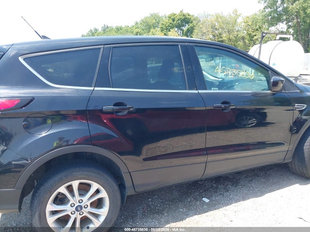 Продажа на аукционе авто 2019 Ford Escape Se, vin: 1FMCU9GD1KUB77114, номер лота: 45735830