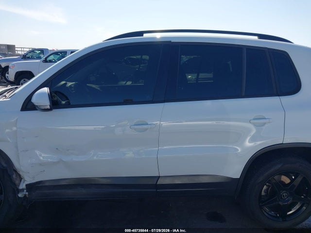 45735844 :رقم المزاد ، WVGAV7AX8HK001645 vin ، 2017 Volkswagen Tiguan 2.0t S مزاد بيع
