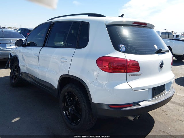 45735844 :رقم المزاد ، WVGAV7AX8HK001645 vin ، 2017 Volkswagen Tiguan 2.0t S مزاد بيع