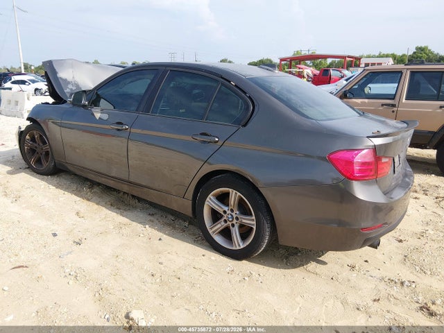 2014 Bmw 320i მანქანა იყიდება აუქციონზე, vin: WBA3B1G55ENT00526, აუქციონის ნომერი: 45735872