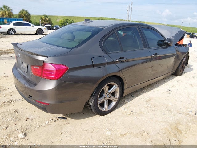 2014 Bmw 320i მანქანა იყიდება აუქციონზე, vin: WBA3B1G55ENT00526, აუქციონის ნომერი: 45735872