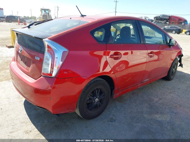JTDKN3DU7F0430352 Toyota Prius Three