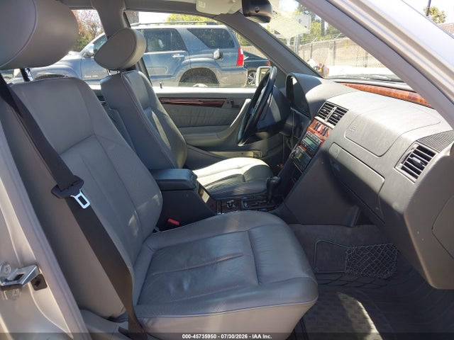 45735950 :رقم المزاد ، WDBHA29G6XA696815 vin ، 1999 Mercedes-benz C 280 مزاد بيع