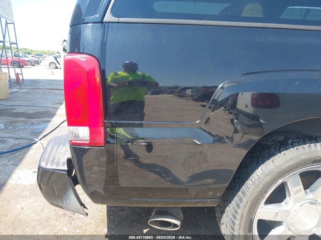 Продажа на аукционе авто 2004 Cadillac Escalade Esv Standard, vin: 3GYFK66N04G342800, номер лота: 45735965