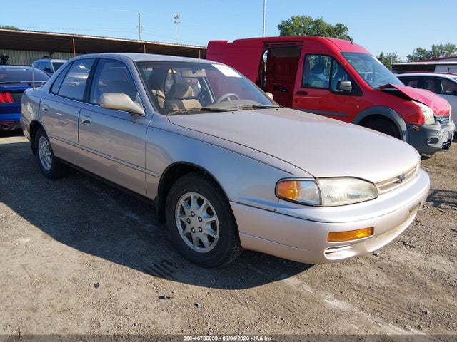 1995 Toyota Camry Xle მანქანა იყიდება აუქციონზე, vin: 4T1SK13E4SU642213, აუქციონის ნომერი: 45736053
