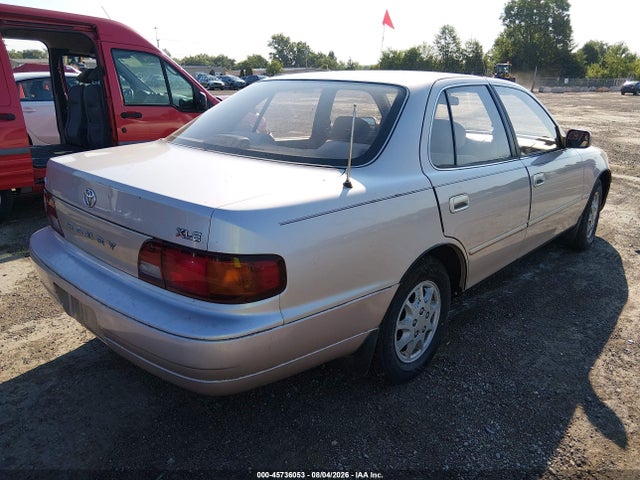 1995 Toyota Camry Xle მანქანა იყიდება აუქციონზე, vin: 4T1SK13E4SU642213, აუქციონის ნომერი: 45736053