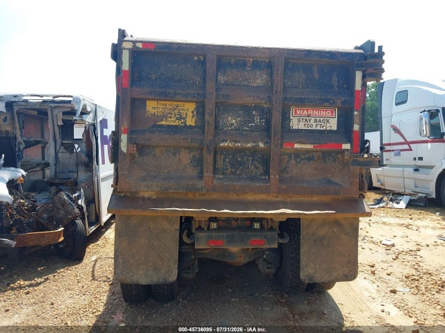 45736095 :رقم المزاد ، 1M2P267C9YM048673 vin ، 2000 Mack 600 Rd600 مزاد بيع