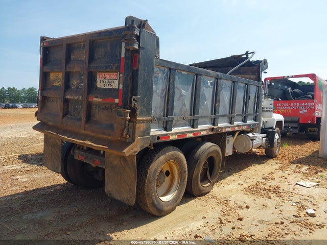 45736095 :رقم المزاد ، 1M2P267C9YM048673 vin ، 2000 Mack 600 Rd600 مزاد بيع