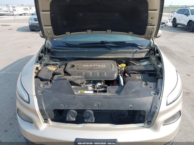 45736109 :رقم المزاد ، 1C4PJMCB1FW675684 vin ، 2015 Jeep Cherokee Latitude مزاد بيع