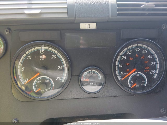 Продажа на аукционе авто 2018 Freightliner Cascadia 125, vin: 3AKJGLDR4JSJM2326, номер лота: 45736116