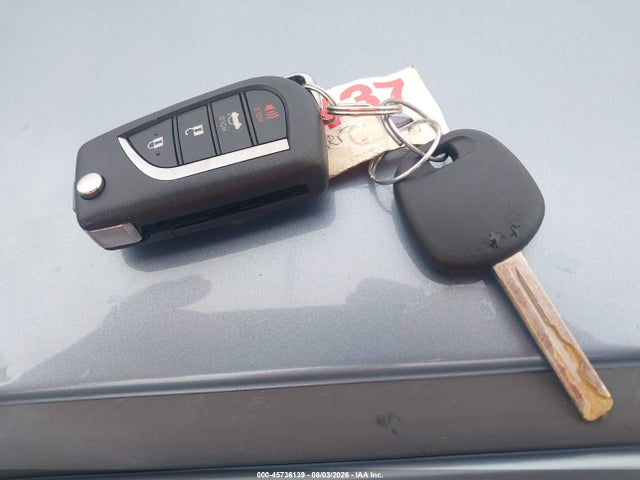 JTDEPMAE4MJ127773 Toyota COROLLA LE