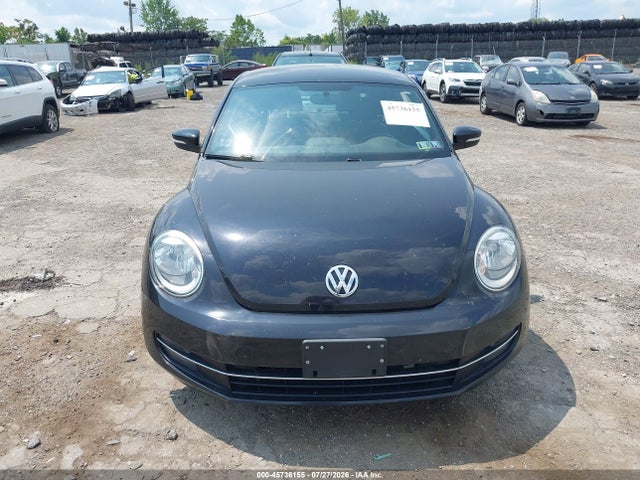 2013 Volkswagen Beetle 2.0t Turbo მანქანა იყიდება აუქციონზე, vin: 3VW4A7AT8DM621132, აუქციონის ნომერი: 45736155