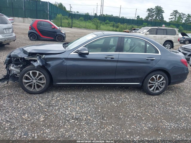 45736163 :رقم المزاد ، 55SWF4KB8FU027700 vin ، 2015 Mercedes-benz C 300 4matic مزاد بيع