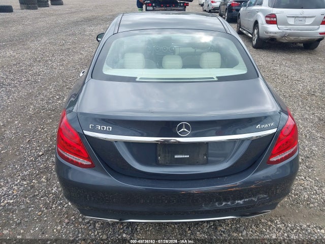 45736163 :رقم المزاد ، 55SWF4KB8FU027700 vin ، 2015 Mercedes-benz C 300 4matic مزاد بيع