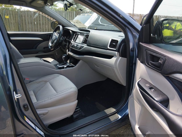 Aukcja sprzedaży 2016 Toyota Highlander Le Plus V6, vin: 5TDBKRFH3GS323812, numer aukcji: 45736204