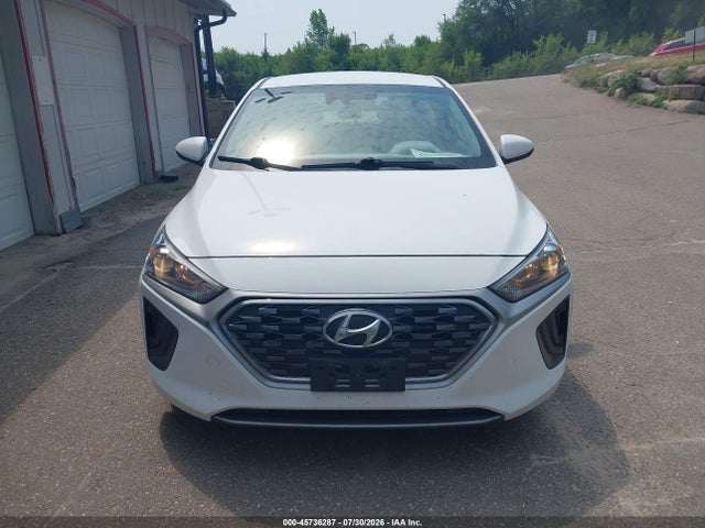 2020 Hyundai Ioniq Hybrid Blue მანქანა იყიდება აუქციონზე, vin: KMHC65LC4LU220393, აუქციონის ნომერი: 45736287