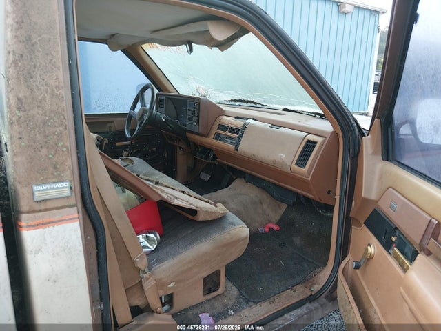 Продажа на аукционе авто 1989 Chevrolet Gmt-400 C3500, vin: 1GCGC34N2KE281902, номер лота: 45736291