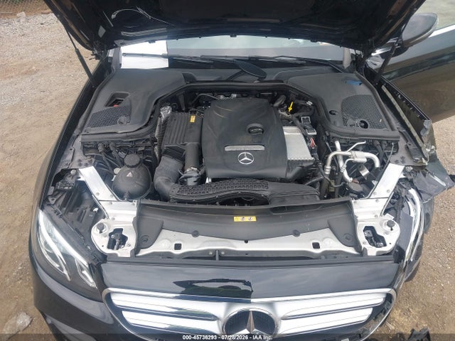 WDDZF4KBXHA062125 Mercedes-Benz E 300 4matic