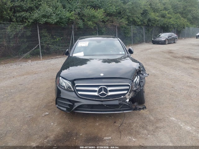WDDZF4KBXHA062125 Mercedes-Benz E 300 4matic