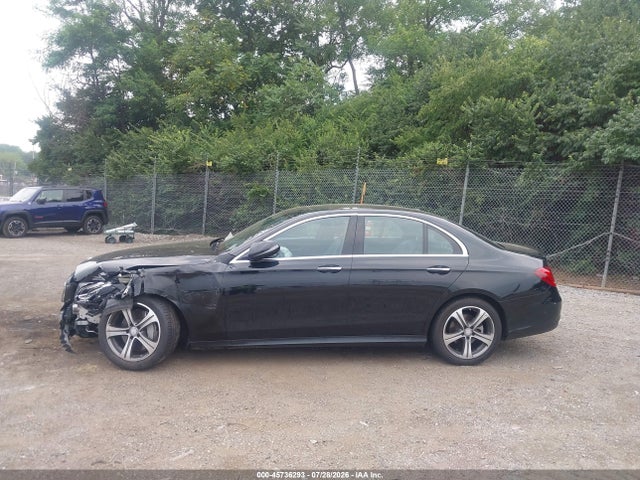 WDDZF4KBXHA062125 Mercedes-Benz E 300 4matic