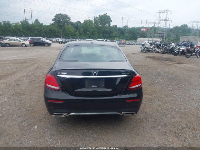 WDDZF4KBXHA062125 Mercedes-Benz E 300 4matic