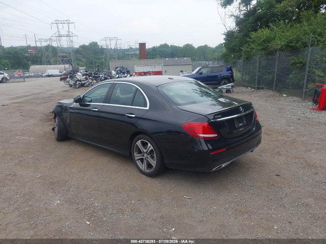 WDDZF4KBXHA062125 Mercedes-Benz E 300 4matic