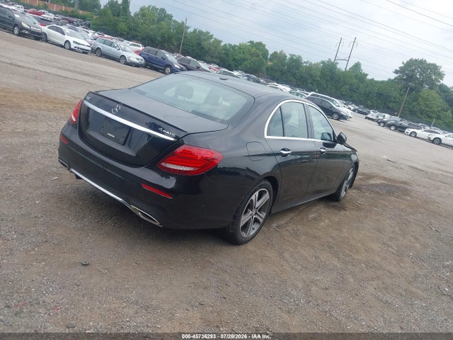 WDDZF4KBXHA062125 Mercedes-Benz E 300 4matic