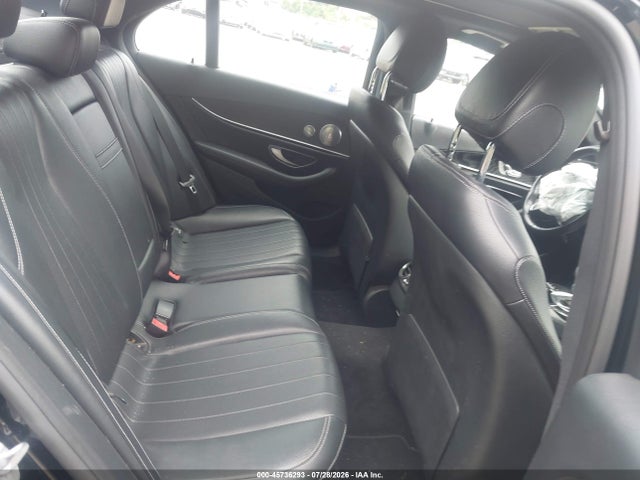 WDDZF4KBXHA062125 Mercedes-Benz E 300 4matic