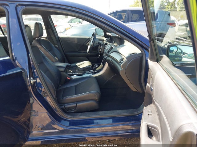 45736360 :رقم المزاد ، 1HGCR2F68HA243976 vin ، 2017 Honda Accord Sport مزاد بيع