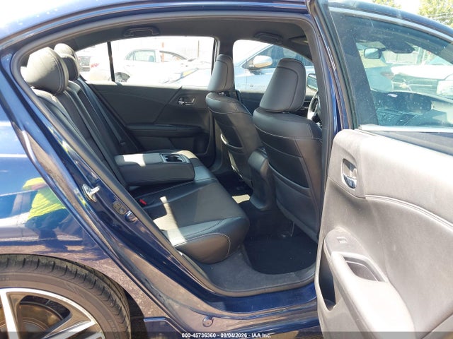 45736360 :رقم المزاد ، 1HGCR2F68HA243976 vin ، 2017 Honda Accord Sport مزاد بيع
