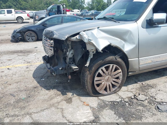 Продаж на аукціоні авто 2008 Lincoln Navigator, vin: 5LMFU27578LJ15631, номер лоту: 45736368