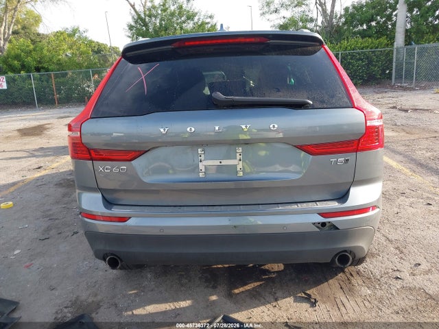 Продаж на аукціоні авто 2019 Volvo Xc60 T5 Momentum, vin: LYV102RKXKB192022, номер лоту: 45736372