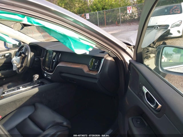 Продаж на аукціоні авто 2019 Volvo Xc60 T5 Momentum, vin: LYV102RKXKB192022, номер лоту: 45736372
