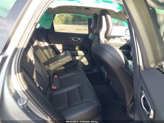 Продаж на аукціоні авто 2019 Volvo Xc60 T5 Momentum, vin: LYV102RKXKB192022, номер лоту: 45736372
