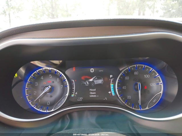 Продаж на аукціоні авто 2017 Chrysler Pacifica Touring-l Plus, vin: 2C4RC1EG4HR585094, номер лоту: 45736485