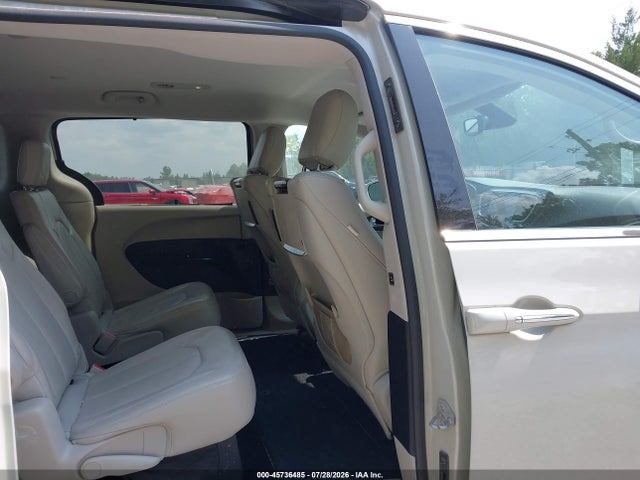 Продаж на аукціоні авто 2017 Chrysler Pacifica Touring-l Plus, vin: 2C4RC1EG4HR585094, номер лоту: 45736485